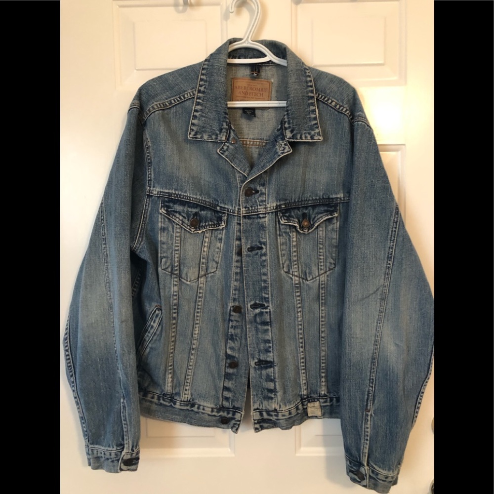 Abercrombie and Fitch Mens denim jacket XL